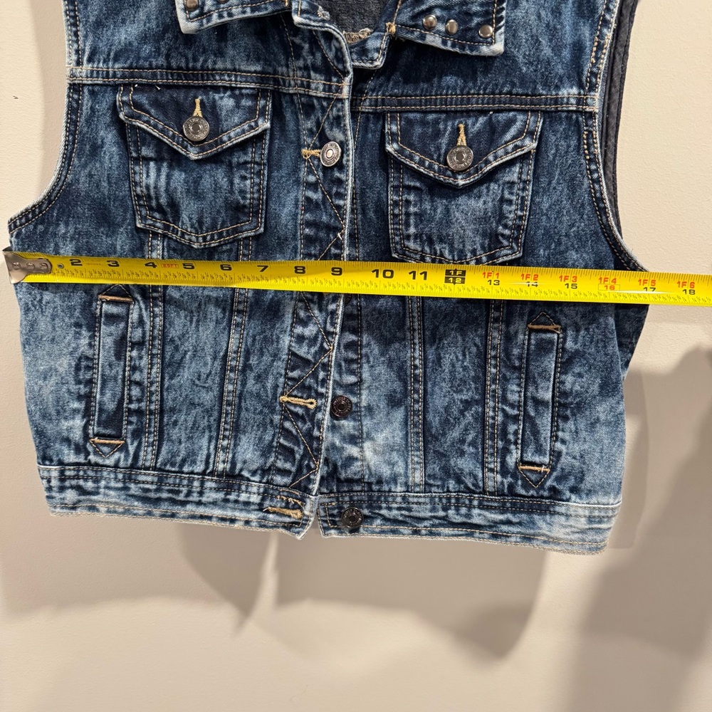 Forever 21 Blue Denim Studded Collar Crop Vest - Picture 4 of 6